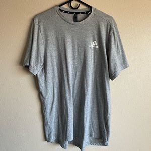 Adidas t shirt - size L